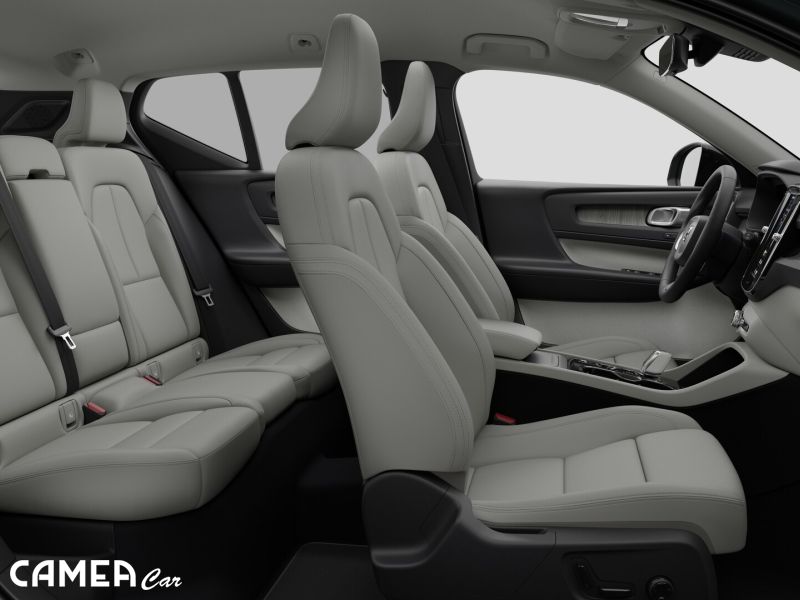 VOLVO XC40 B3 FWD 120kW Mild hybrid/PLUS Dark