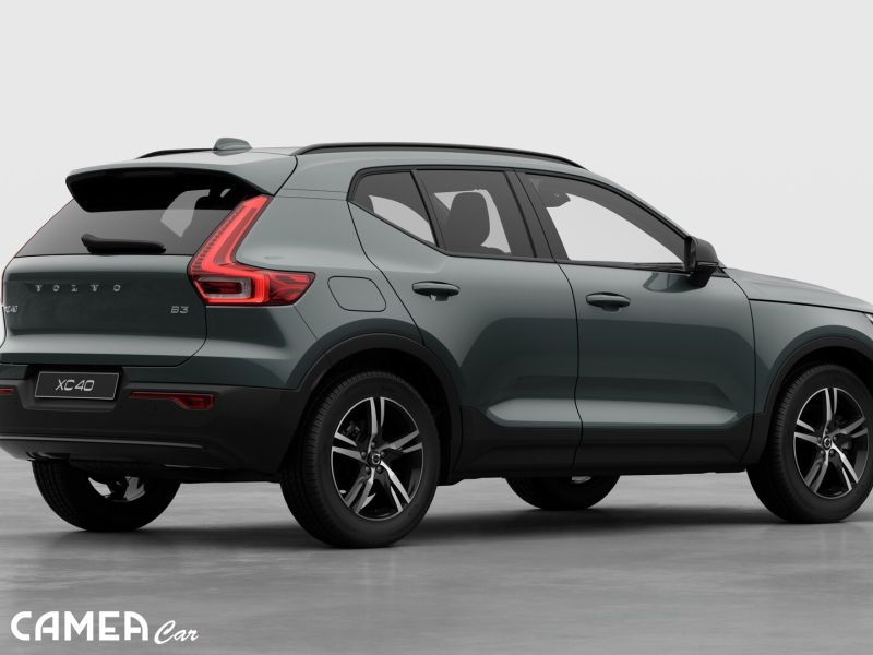VOLVO XC40 B3 FWD 120kW Mild hybrid/PLUS Dark