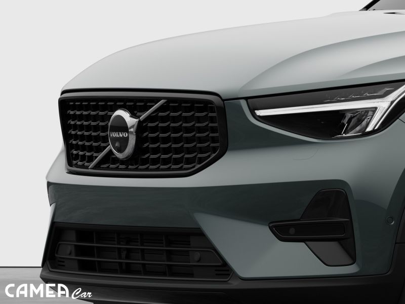 VOLVO XC40 B3 FWD 120kW Mild hybrid/PLUS Dark