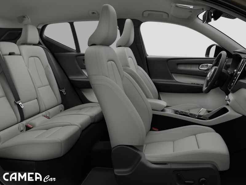 VOLVO XC40 B3 FWD 120kW Mild hybrid/PLUS Dark
