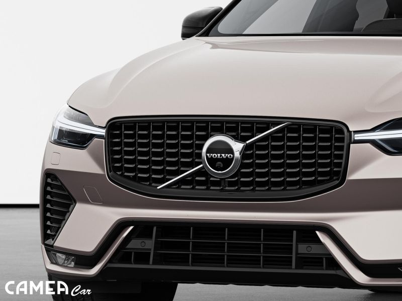 VOLVO XC60 B5 AWD MILD/HYBRID benzín PLUS/DARK PRIPRAVUJEME