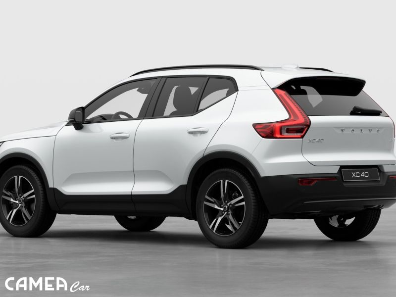 VOLVO XC40 B3 FWD 120kW PLUS/DARK AT7