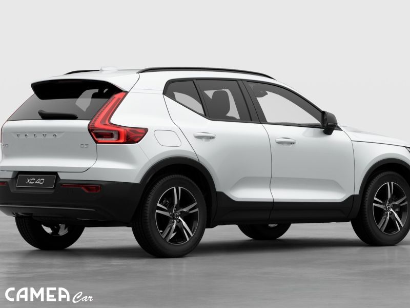 VOLVO XC40 B3 FWD 120kW PLUS/DARK AT7