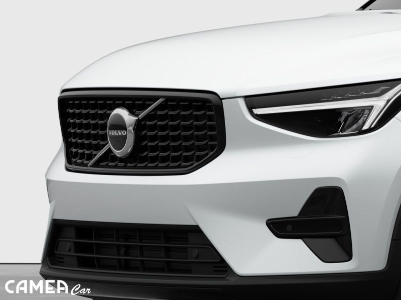 VOLVO XC40 B3 FWD 120kW PLUS/DARK AT7