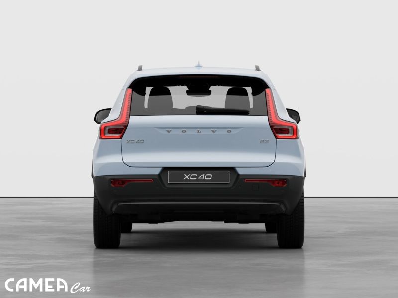 VOLVO XC40 B3 FWD 120kW PLUS/DARK AT7