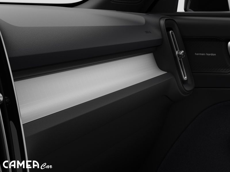 VOLVO XC40 B3 FWD 120kW PLUS/DARK AT7