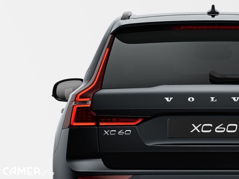 VOLVO XC60 B5 AWD MILD/HYBRID benzín PLUS/DARK + Ťažné  PRIPRAVUJEME