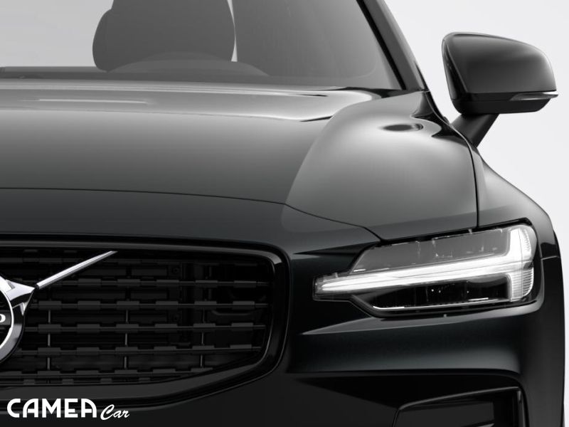 VOLVO S60 B4 R-Design 145kW 8AT Mild Hybrid/benzín