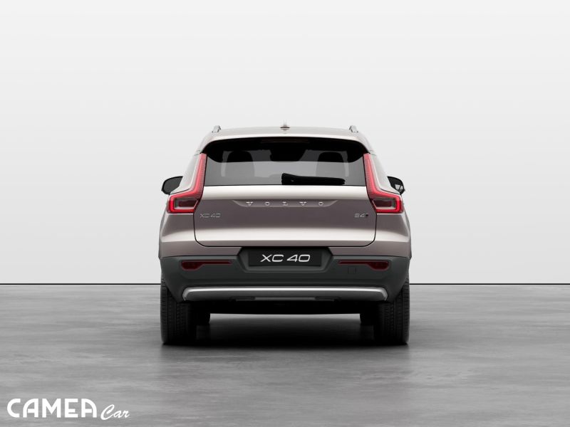 VOLVO XC40 B4 AWD PLUS/BRIGHT 145KW Mild Hybrid + ťažné