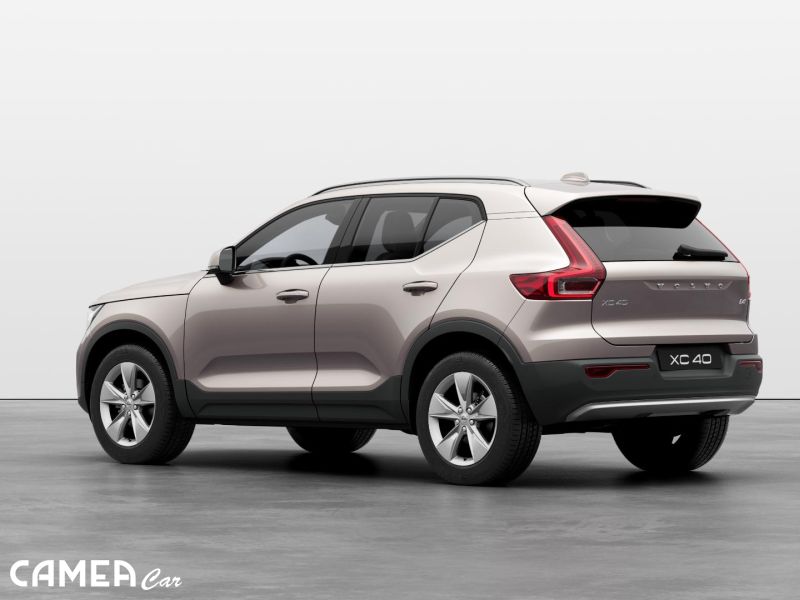 VOLVO XC40 B4 AWD PLUS/BRIGHT 145KW Mild Hybrid + ťažné