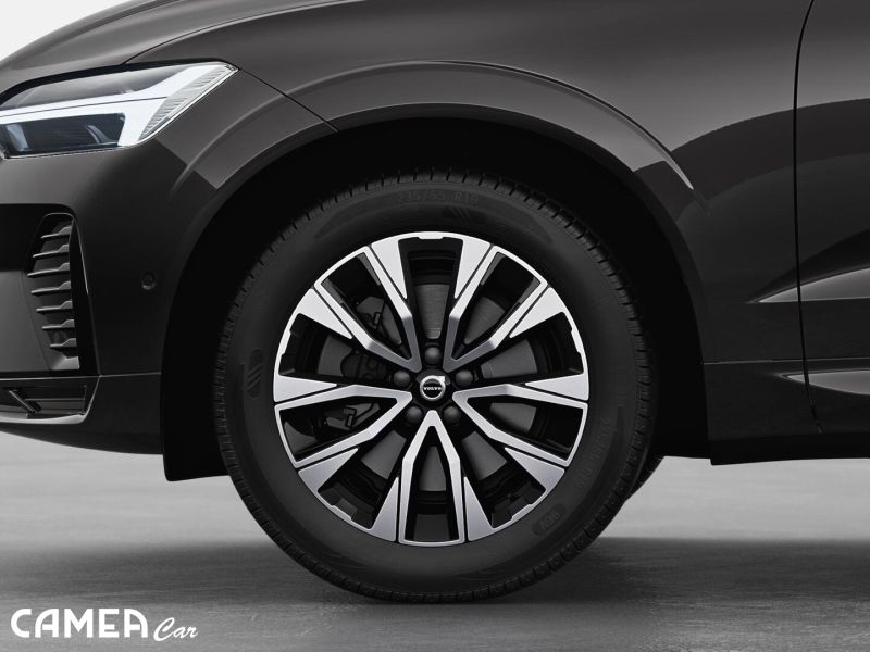 VOLVO XC60 B5 AWD MILD/HYBRID benzín PLUS/DARK + poloelektrické ťažné  zariadenie