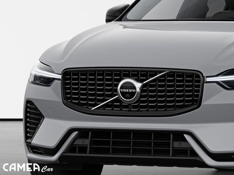 VOLVO SELEKT XC60 B5 AWD MILD/HYBRID benzín PLUS/DARK