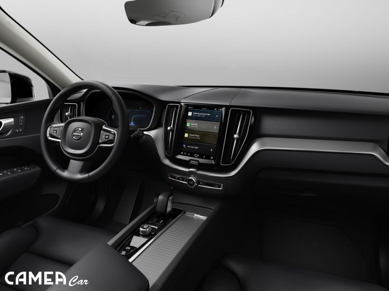 VOLVO XC60 B5 AWD MILD/HYBRID benzín PLUS/DARK
