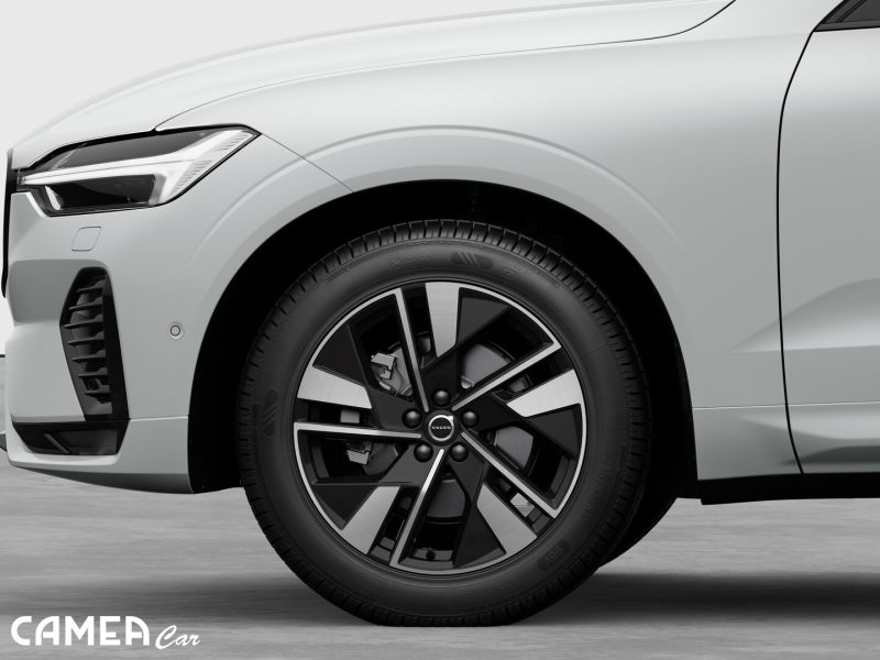 VOLVO XC60 B5 AWD MILD/HYBRID PLUS/DARK