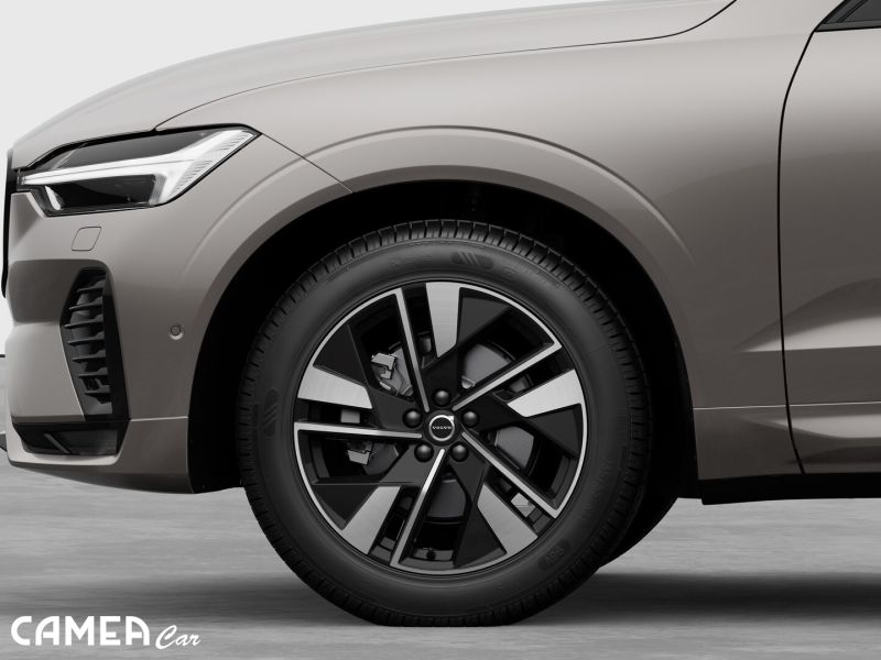 VOLVO XC60 B5 AWD MILD/HYBRID PLUS/DARK