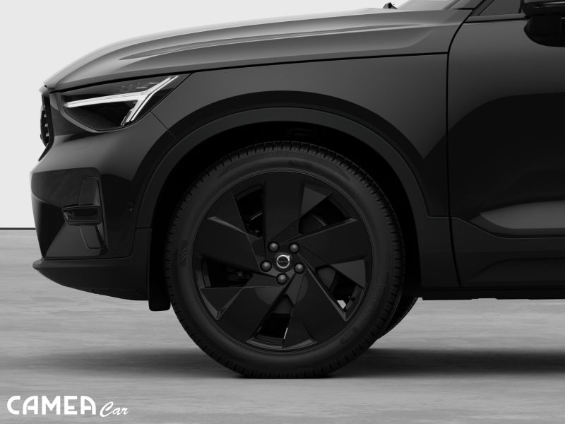 VOLVO XC40 B3 BLACK EDITION / PLUS Mild Hybrid