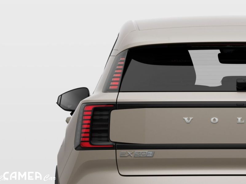 VOLVO EX30 Twin Motor Performance PLUS AWD 315kW