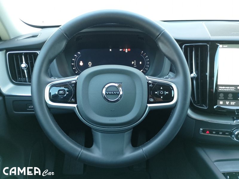 VOLVO SELEKT XC60 B5 AWD MILD-HYBRID/benzín PLUS/DARK
