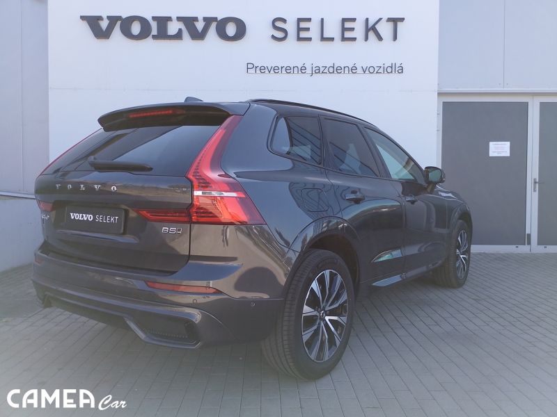 VOLVO SELEKT XC60 B5 AWD MILD-HYBRID/benzín PLUS/DARK