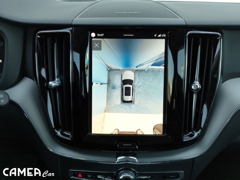VOLVO SELEKT XC60 B5 AWD MILD-HYBRID/benzín PLUS/DARK