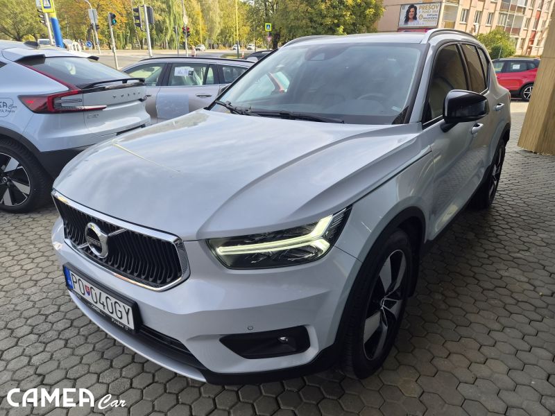 VOLVO XC40 T4 AWD 140kW MOMENTUM PRO