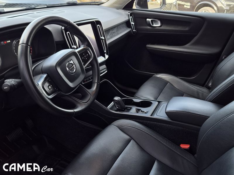 VOLVO XC40 T4 AWD 140kW MOMENTUM PRO